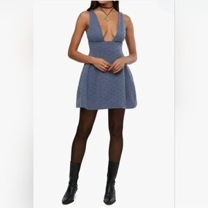 WeWoreWhat Grey Blue Textured Knit V-Neck Mini Dress, Size 6